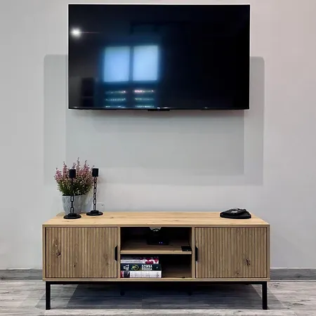 87 شقة يلينيا غورا